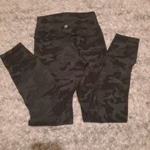 lululemon athletica Girls' Black Camo High-Rise Leggings